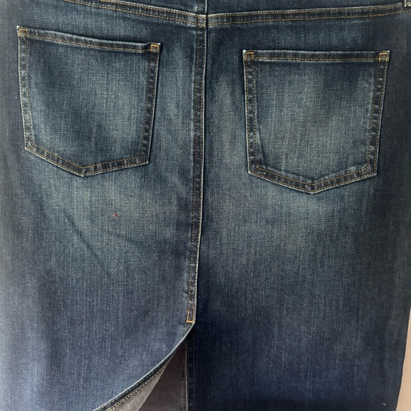 NWOT UNIQLO SKIRT - Picture 3 of 4